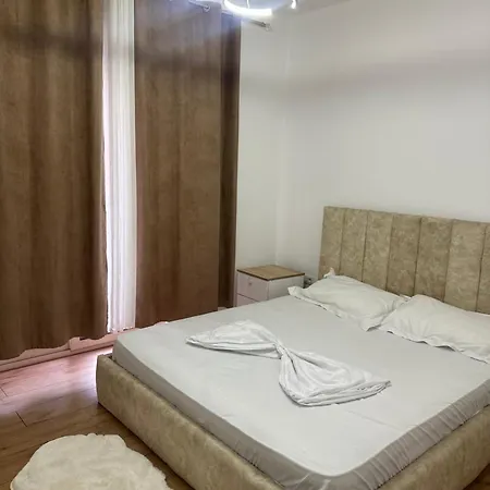 Maya * Tirana